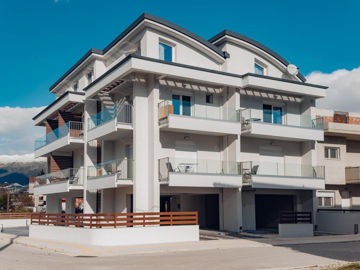 Different Apartments Янина Экстерьер фото